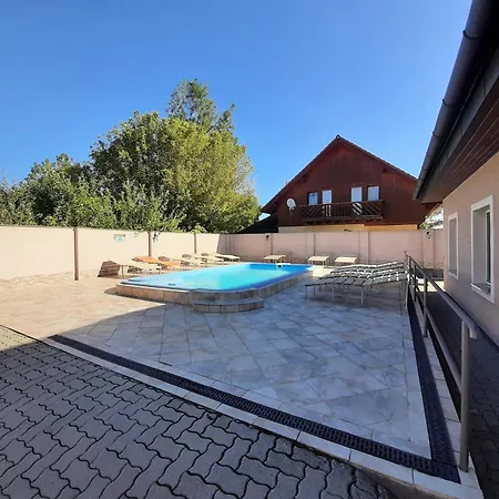 8 Feroehelyes Apartment Balatonlelle